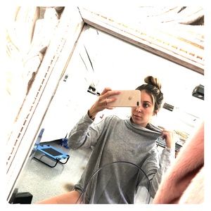 Cropped oversized turtle neck